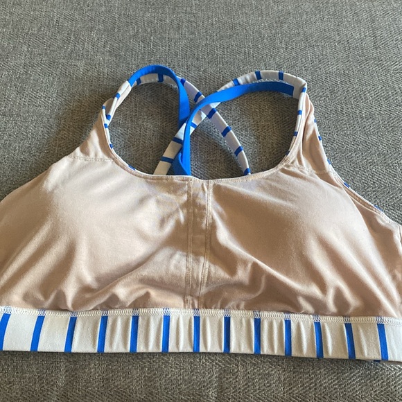 Lululemon sport bra - Picture 9 of 13